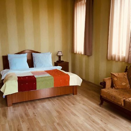 Hotel Sweet Home Telavi Exterior photo