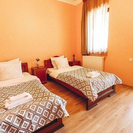 Hotel Sweet Home Telavi Exterior photo