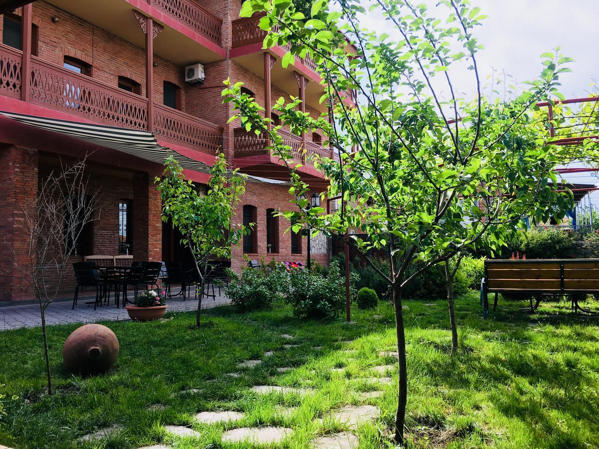 Hotel Sweet Home Telavi Exterior photo